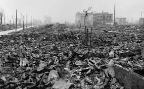Ciudad devastada después de la Guerra.