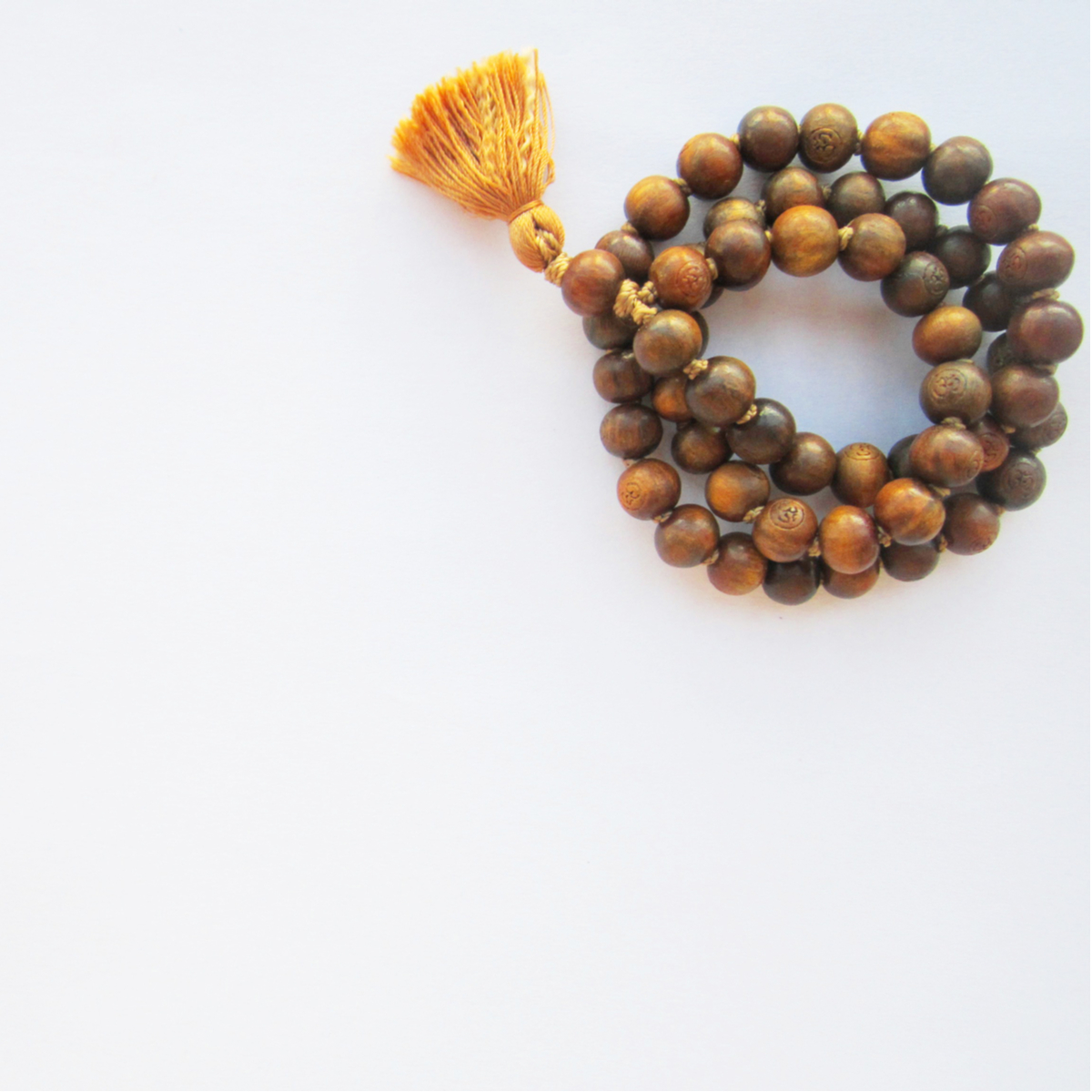 String of gemstone beads