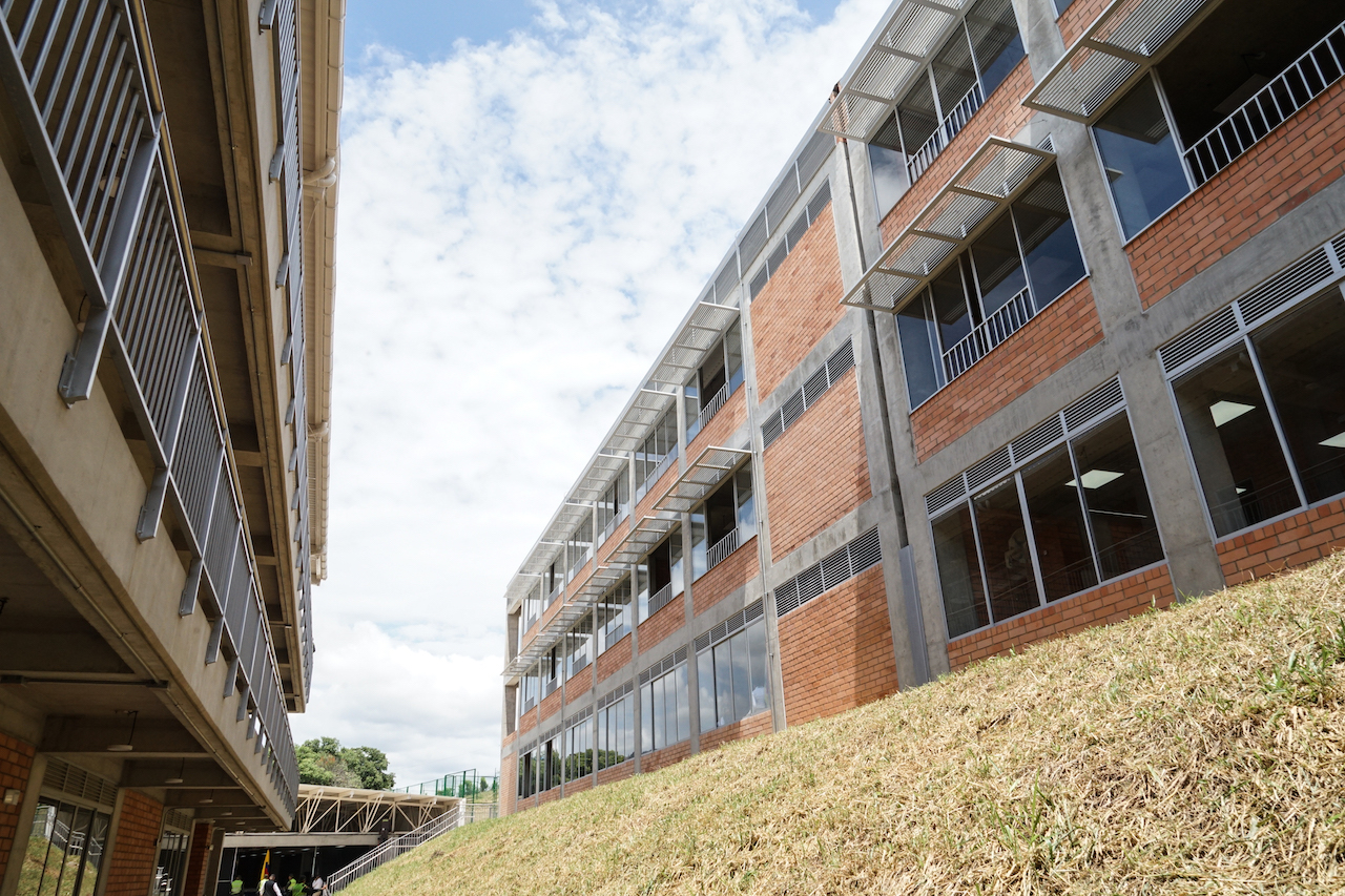 Obra Colegio Gabriel García Márquez. Girón, Santander (oct-16-2019)